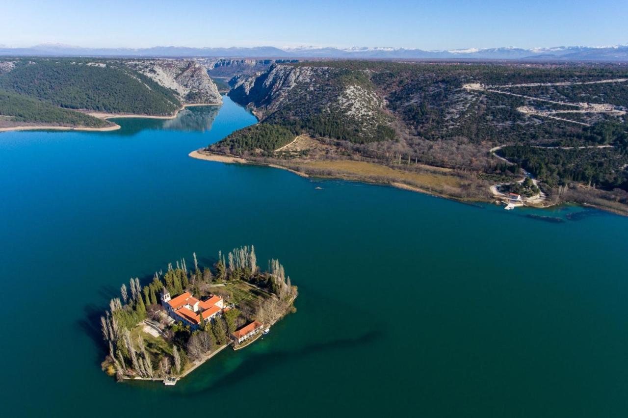 Apartments Samac Шибеник Экстерьер фото
